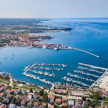 Nina By Interhome ウマグ