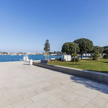 Apartment Nina By Interhome Umag